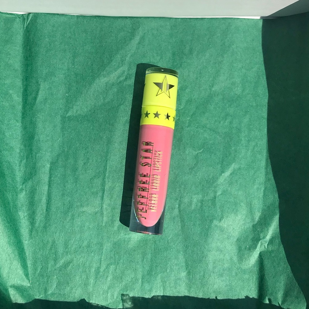 💚 Ultra Rare Jeffree Star Lipstick 💚